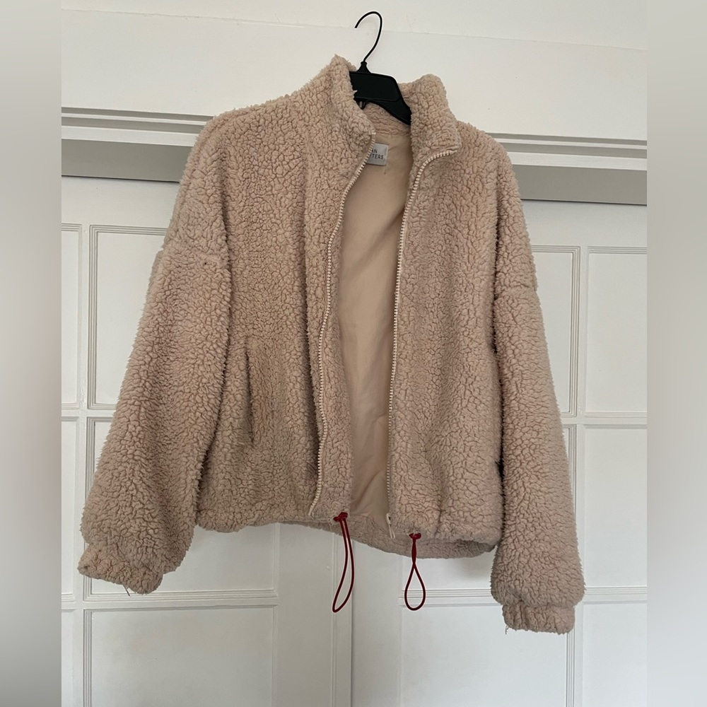 Fuzzy teddy jacket in cream size M urban outfitters